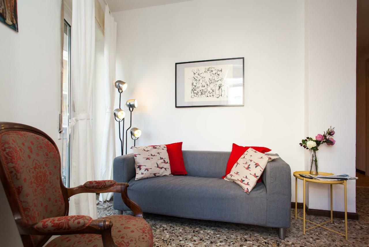 Casa Liberta - Downtown Modern Apartment With Airconditioning San Remo Exterior foto