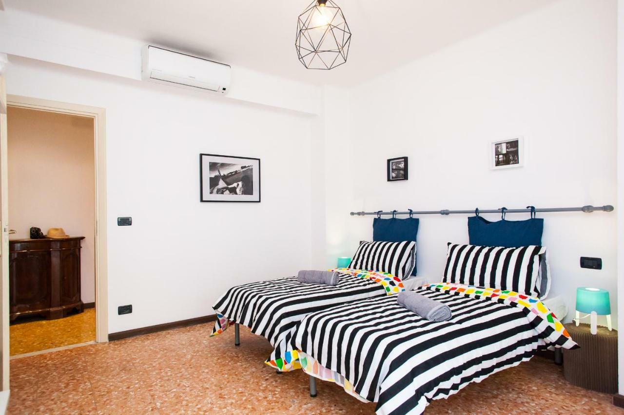 Casa Liberta - Downtown Modern Apartment With Airconditioning San Remo Exterior foto